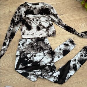 Stylish Black and Gray Tie-Dye Leggings Set